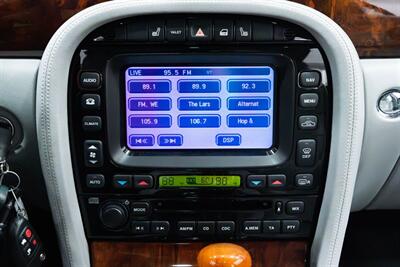 2005 Jaguar XJ8   - Photo 14 - Gladstone, OR 97027