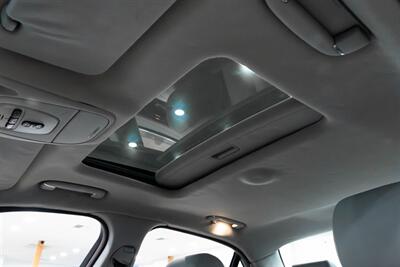 2005 Jaguar XJ8   - Photo 17 - Gladstone, OR 97027