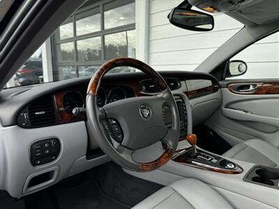 2005 Jaguar XJ8   - Photo 4 - Gladstone, OR 97027