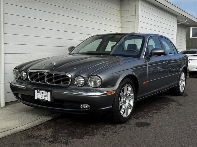2005 Jaguar XJ8  