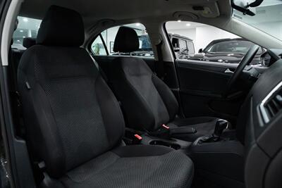 2013 Volkswagen Jetta 2.0L S   - Photo 10 - Gladstone, OR 97027