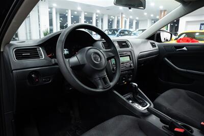 2013 Volkswagen Jetta 2.0L S   - Photo 7 - Gladstone, OR 97027