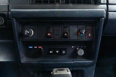 1990 Volvo 240 DL   - Photo 14 - Gladstone, OR 97027