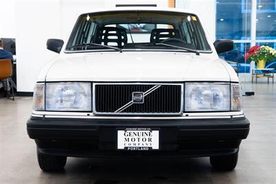 1990 Volvo 240 DL   - Photo 2 - Gladstone, OR 97027