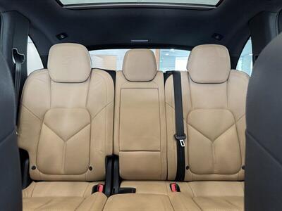 2014 Porsche Cayenne Platinum Edition   - Photo 11 - Gladstone, OR 97027