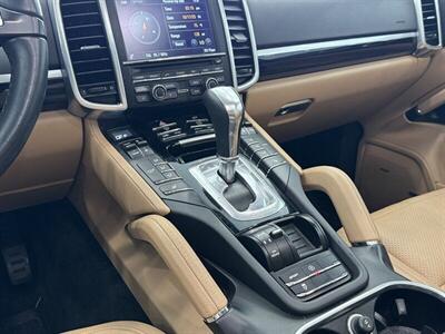 2014 Porsche Cayenne Platinum Edition   - Photo 29 - Gladstone, OR 97027