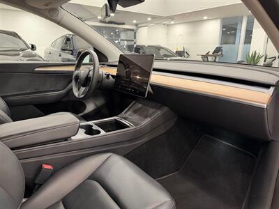 2023 Tesla Model Y Long Range   - Photo 9 - Gladstone, OR 97027