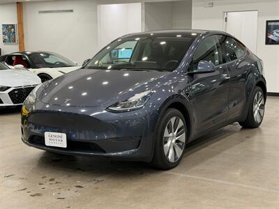 2023 Tesla Model Y Long Range   - Photo 1 - Gladstone, OR 97027
