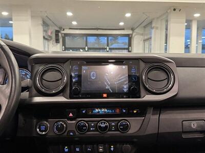 2017 Toyota Tacoma SR5 V6   - Photo 32 - Gladstone, OR 97027