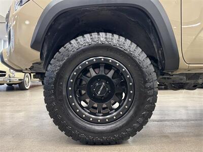 2017 Toyota Tacoma SR5 V6   - Photo 44 - Gladstone, OR 97027