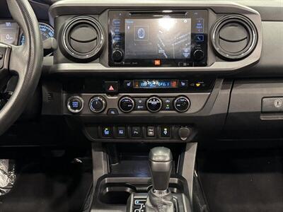 2017 Toyota Tacoma SR5 V6   - Photo 36 - Gladstone, OR 97027
