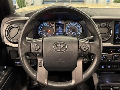 2017 Toyota Tacoma SR5 V6   - Photo 30 - Gladstone, OR 97027