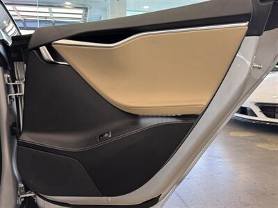 2017 Tesla Model S 60D   - Photo 16 - Gladstone, OR 97027