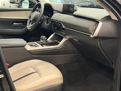 2024 Mazda CX-90 Plug-in Hybrid Preferred   - Photo 15 - Gladstone, OR 97027