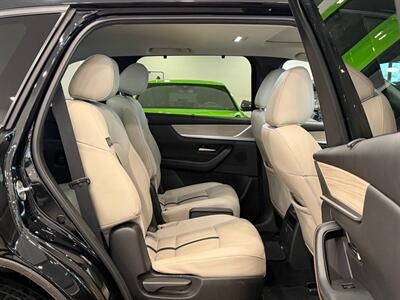 2024 Mazda CX-90 Plug-in Hybrid Preferred   - Photo 11 - Gladstone, OR 97027