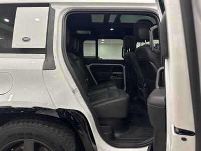 2021 Land Rover Defender 110 X-Dynamic HSE   - Photo 12 - Gladstone, OR 97027