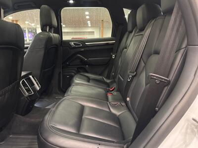 2017 Porsche Cayenne S   - Photo 10 - Gladstone, OR 97027