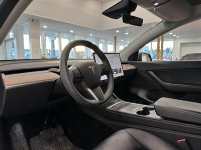 2022 Tesla Model Y Long Range   - Photo 13 - Gladstone, OR 97027