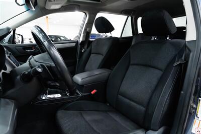 2017 Subaru Outback 2.5i Premium - Photo 18 - Gladstone, OR 97027