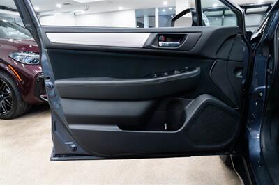 2017 Subaru Outback 2.5i Premium - Photo 17 - Gladstone, OR 97027