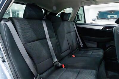 2017 Subaru Outback 2.5i Premium - Photo 23 - Gladstone, OR 97027