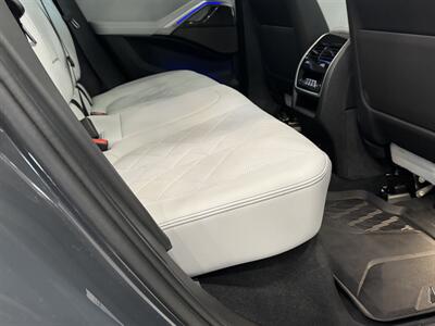 2025 BMW X6 M60i   - Photo 20 - Gladstone, OR 97027