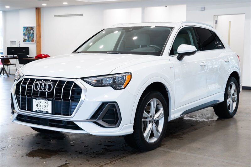 2020 Audi Q3 Premium S line quattro   - Photo 1 - Gladstone, OR 97027