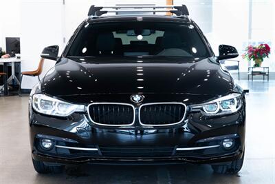 2018 BMW 330i xDrive  Wagon - Photo 2 - Gladstone, OR 97027