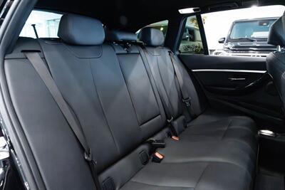 2018 BMW 330i xDrive  Wagon - Photo 22 - Gladstone, OR 97027