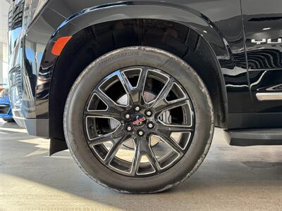 2023 GMC Yukon XL SLT   - Photo 27 - Gladstone, OR 97027