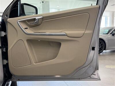 2016 Volvo XC60 T5 Drive-E Platinum   - Photo 14 - Gladstone, OR 97027