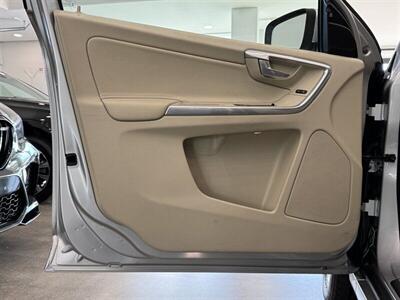 2016 Volvo XC60 T5 Drive-E Platinum   - Photo 13 - Gladstone, OR 97027