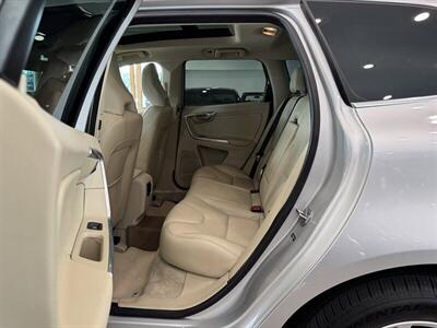 2016 Volvo XC60 T5 Drive-E Platinum   - Photo 12 - Gladstone, OR 97027