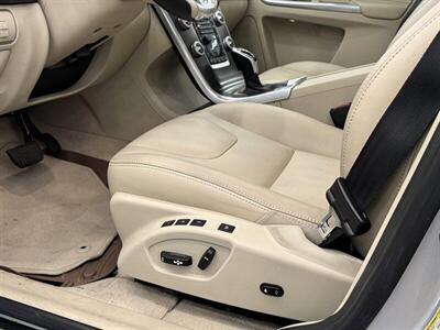 2016 Volvo XC60 T5 Drive-E Platinum   - Photo 17 - Gladstone, OR 97027