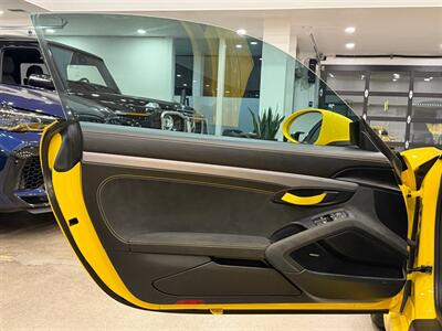 2022 Porsche 718 Cayman GT4   - Photo 13 - Gladstone, OR 97027