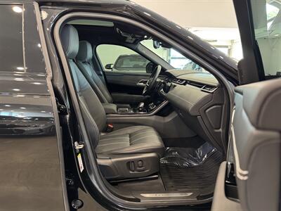 2023 Land Rover Range Rover Velar P340 R-Dynamic S   - Photo 9 - Gladstone, OR 97027