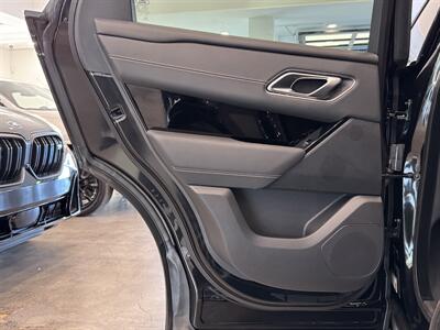 2023 Land Rover Range Rover Velar P340 R-Dynamic S   - Photo 15 - Gladstone, OR 97027
