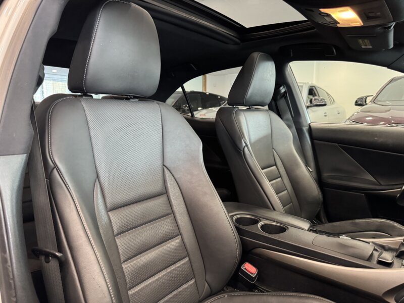 2014 Lexus IS 350 F SPORT photo 8
