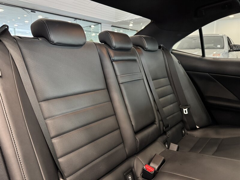 2014 Lexus IS 350 F SPORT photo 11