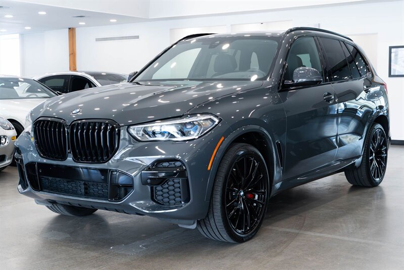 2023 BMW X5 M50i  