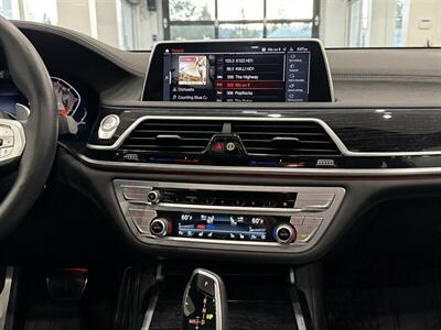 2021 BMW 750i xDrive   - Photo 33 - Gladstone, OR 97027