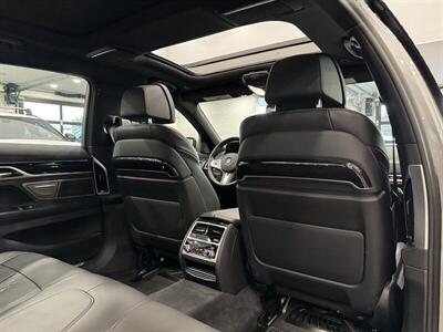 2021 BMW 750i xDrive - Photo 28 - Gladstone, OR 97027