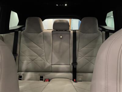 2022 BMW iX xDrive50   - Photo 11 - Gladstone, OR 97027