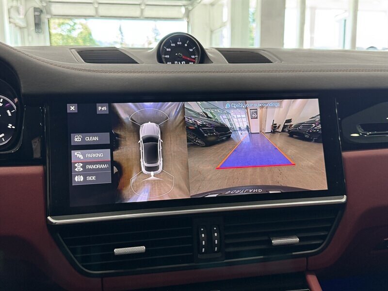 2021 Porsche Cayenne Coupe photo 25