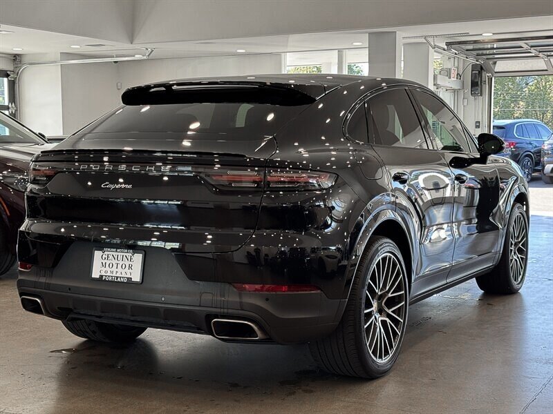 2021 Porsche Cayenne Coupe photo 5