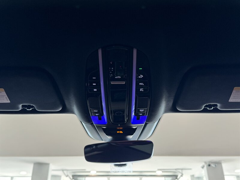2021 Porsche Cayenne Coupe photo 28