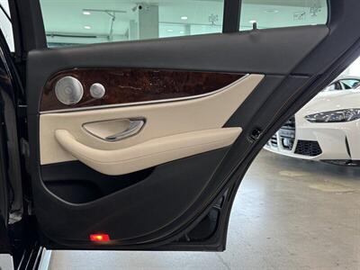 2018 Mercedes-Benz E 400 4MATIC® - Photo 16 - Gladstone, OR 97027