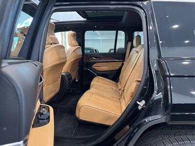 2023 Jeep Grand Cherokee Summit   - Photo 12 - Gladstone, OR 97027