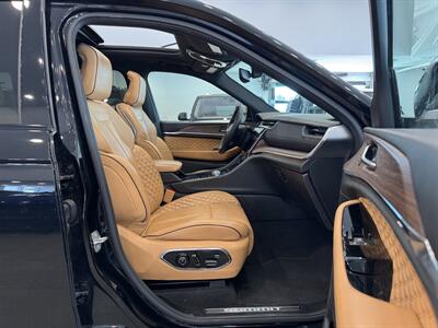 2023 Jeep Grand Cherokee Summit   - Photo 9 - Gladstone, OR 97027