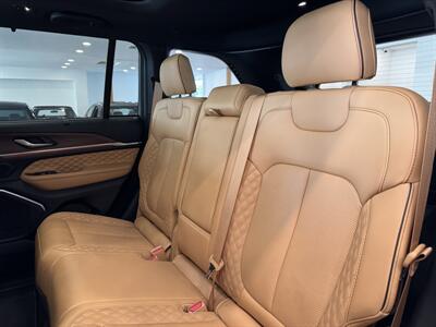 2023 Jeep Grand Cherokee Summit   - Photo 25 - Gladstone, OR 97027